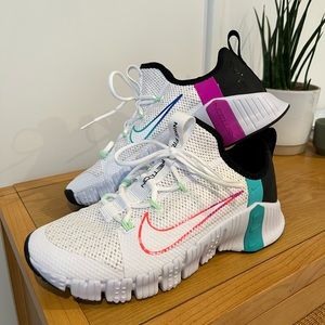 Nike Free Metcon 3 White Hyper Violet Flash Crimson Hyper Jade Black